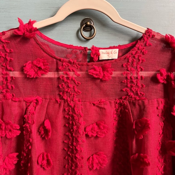 HAILEY & CO ADORABLE RED TOP - Picture 3 of 6
